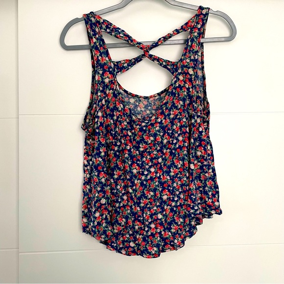 Floral Forever 21 tank top - Picture 2 of 3
